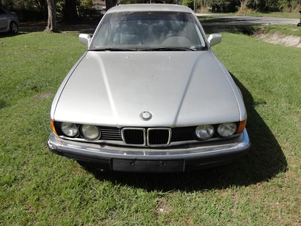Selling used bmw parts for models 735, 740, 750 photo 
usedpartscar92bmw735isilver9.jpg