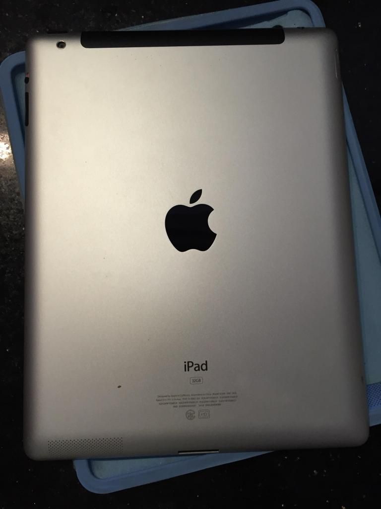 Bán Ipad 2 32gb 3G white almost new