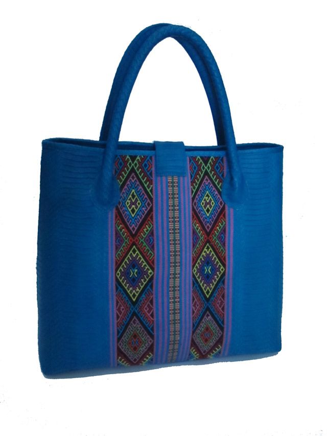 Tas_Tenun_Buna_Biru_Tosca